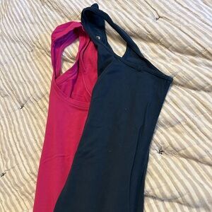 Bundle of 2 Lululemon tank tops